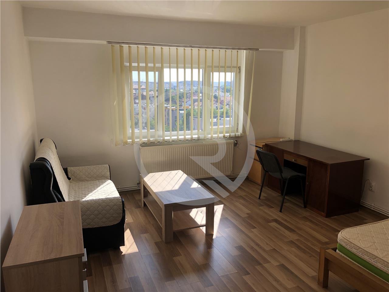 Apartament 1 camera situat in Piata Cipariu. Rower Estate