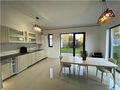 Casa Tip Duplex situată  in cartierul  Andrei Muresanu!