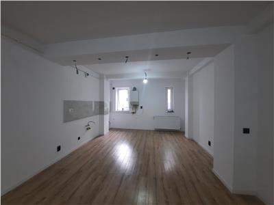 Apartament cu 3 camere, 80 mp, situat in cartierul Gheorgheni!