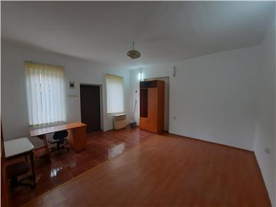 Spatiu Comercial,30 mp utili, situat Central!