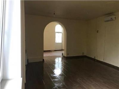 Spatiu comercial, 60 mp utili, situat in zona Garii!