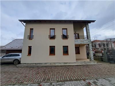 Casa indivuduala, P+E+M, 150 mp utili, situata in cartierul Andrei Muresanu!