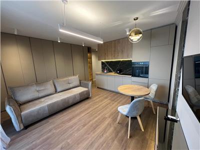 Apartament cu 2 camere, Ultramodern, situat Central!