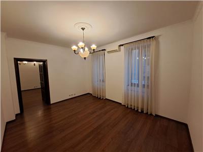 Apartament 2 camere, 70 mp utili, situat Ultracentral!