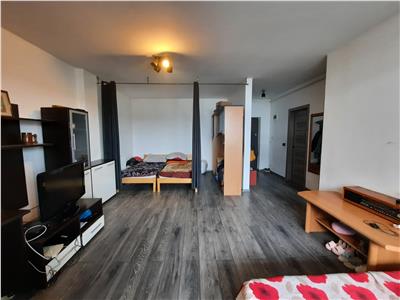 Apartament cu 1 camera,43mp curte Individuala,situat in Floresti!