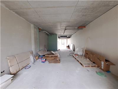 Spatiu comercial, 100 mp utili, situat Central!