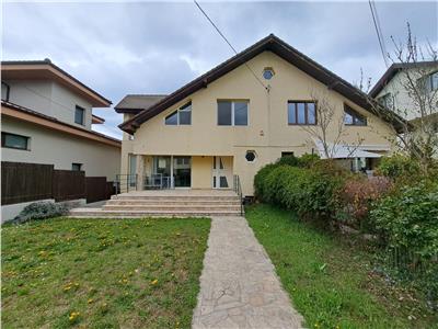 Casa tip duplex, 180 mp utili, situat in cartierul Europa!