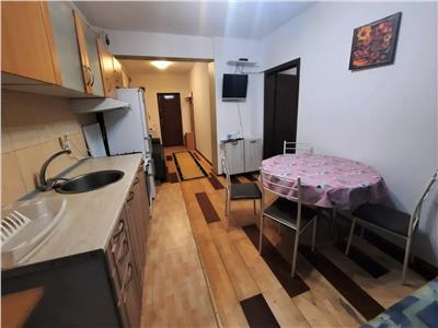 Apartament cu 2 camere, semidecomandat, situat in zona strazii Calea Turzii!
