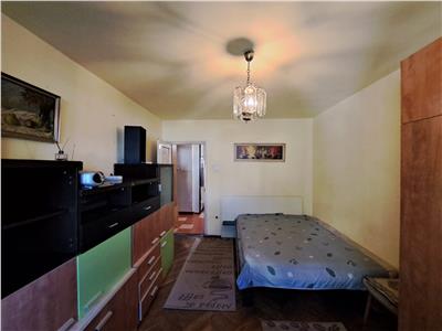 Apartament cu 4 camere, mobilat si utilat, situat in cartierul Gheorgheni!
