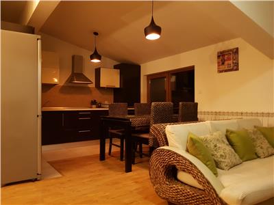 Apartament  2 camere ,semidecomandat situat in catierul  Andrei Muresanu!