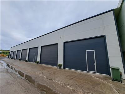 Hala de 180 mp utili, situat in cartierul Baciu!