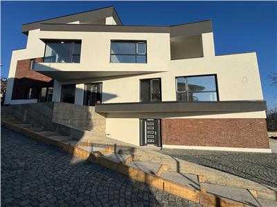 Casa Tip Duplex situata in cartierul Dambul Rotund!