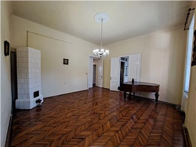 Apartament cu 3 camere, 92 mp utili, situat in zona Semicentrala!