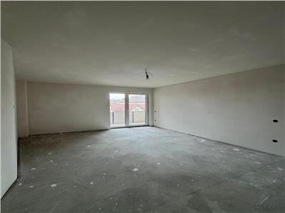 Apartament cu 4 camere ,92 mp,situat la 5 minute de centrul orasului!