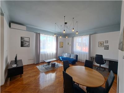 Apartament cu 2 camere, Modern, situat in zona Semicentrala!