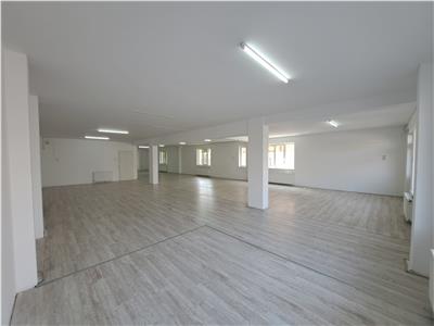 Spatiu comercial, 250 mp utili, situat in cartierul Someseni!