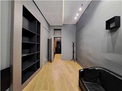 Spatiu Comercial, 30  mp utili, situat in zona Ultracentrala!