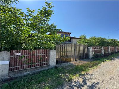 Casa individuala + Teren Extravilan 2900 mp,situata pe Valea Chintaului!