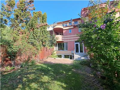 Casa Insiruita, 320 mp utili, situata in cartierul Buna Ziua!
