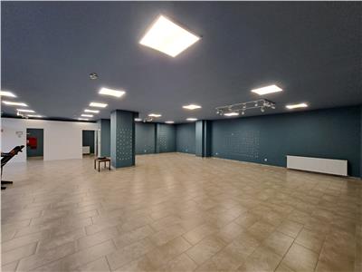 Spatiu comercial, 180 mp utili, situat in cartierul Intre Lacuri!