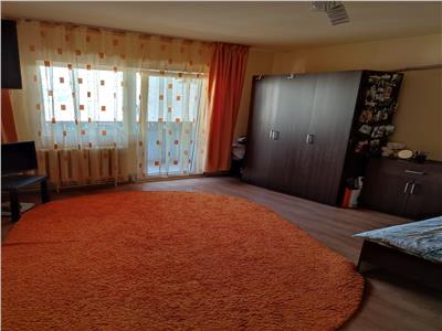 Apartament cu 3 camere, decomandat, 63 mp, situat in cartierul Manastur!