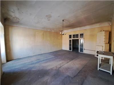 Apartament cu 2 camere, 70 mp utili, situat Ultracentral!